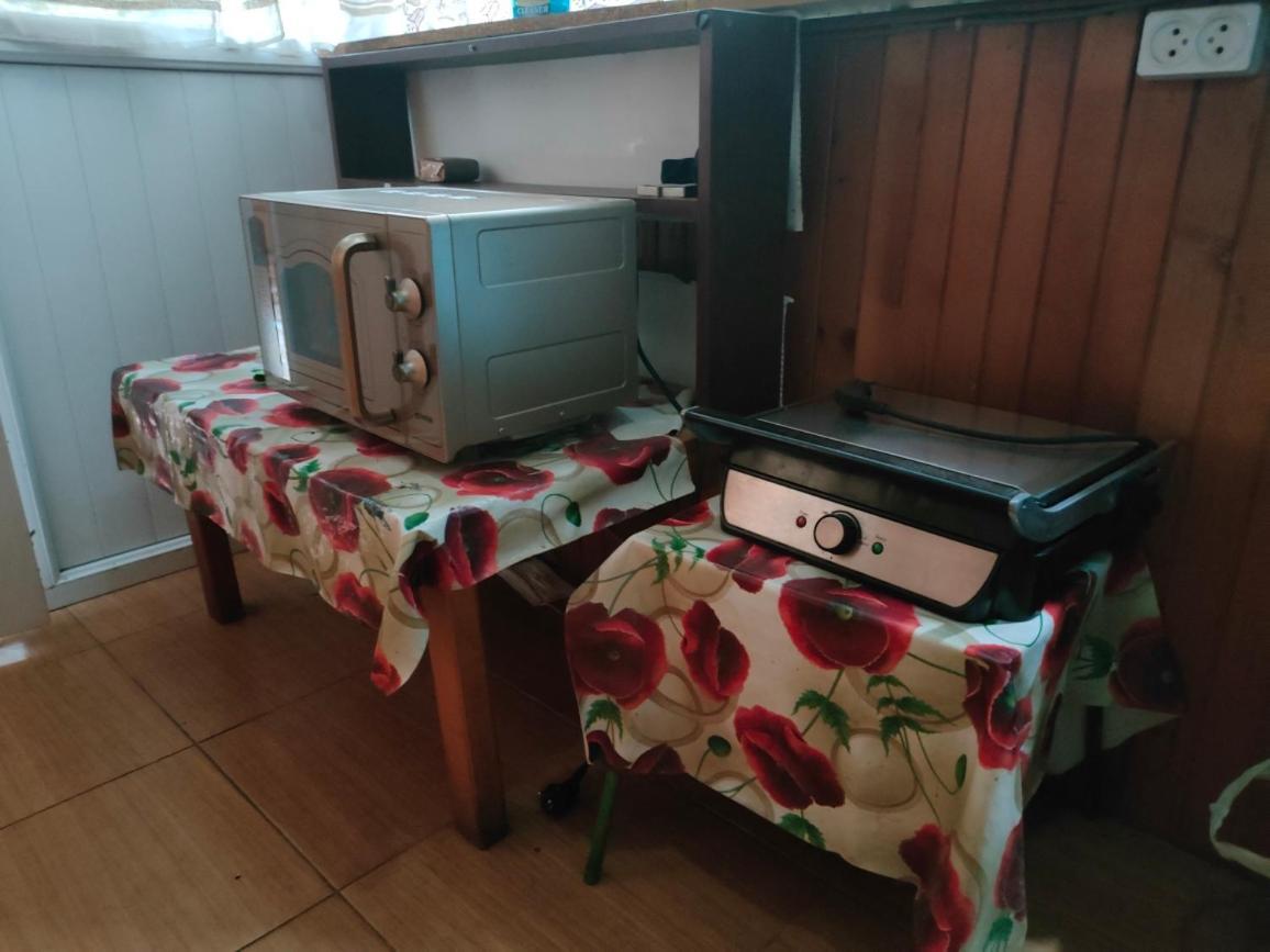 Guest House Nadejda Μπατούμι Εξωτερικό φωτογραφία