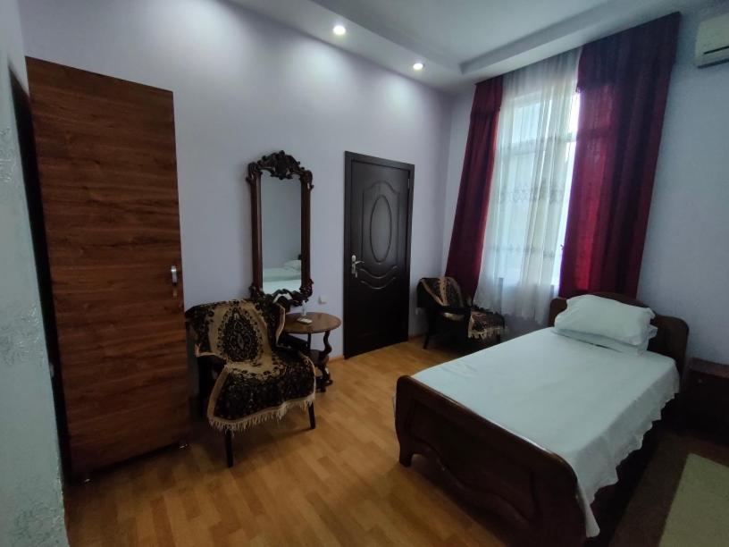 Guest House Nadejda Μπατούμι Εξωτερικό φωτογραφία