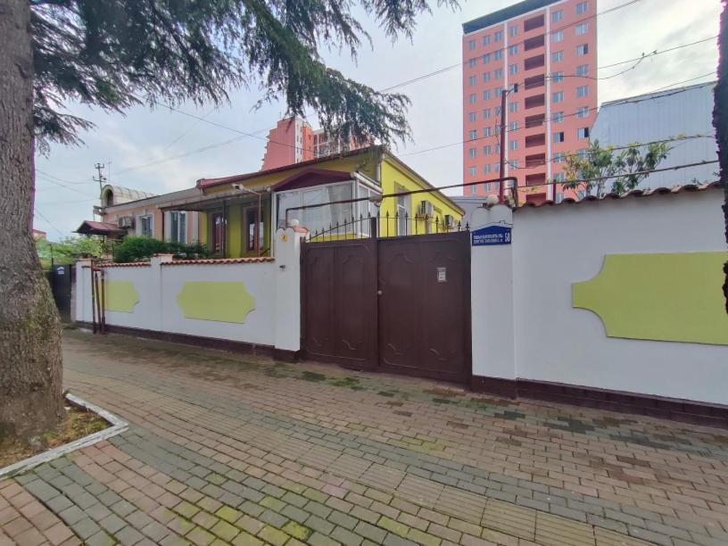 Guest House Nadejda Μπατούμι Εξωτερικό φωτογραφία