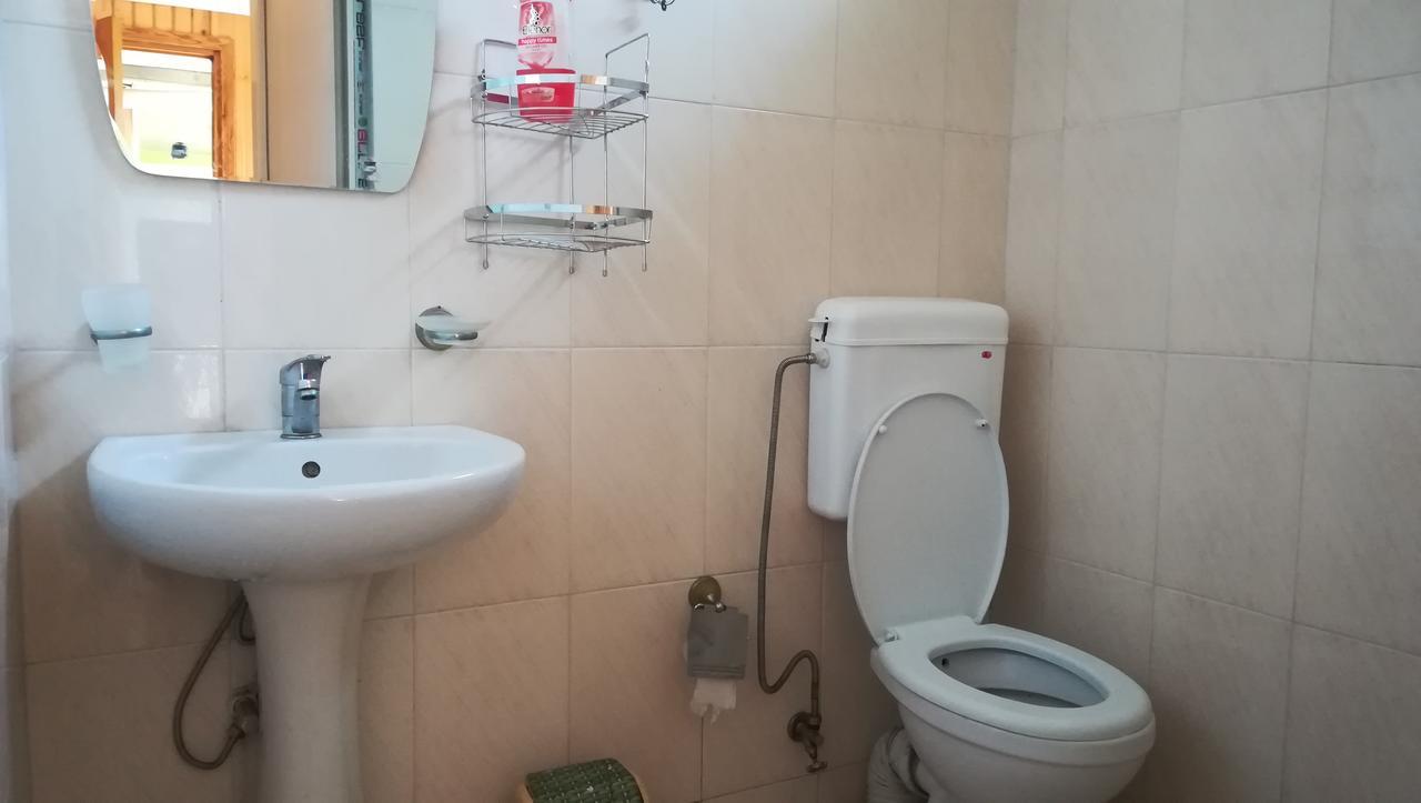 Guest House Nadejda Μπατούμι Εξωτερικό φωτογραφία